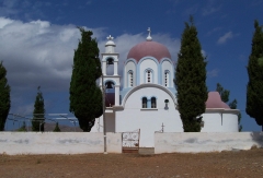 Kirche hinter Azokeramos