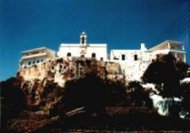 Die Goldene Treppe - das Kloster Chrissoskalitissa