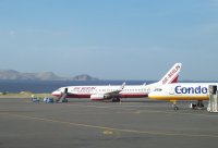 Eine Boeing 737 der Air Berlin auf dem Flughafen Irklion